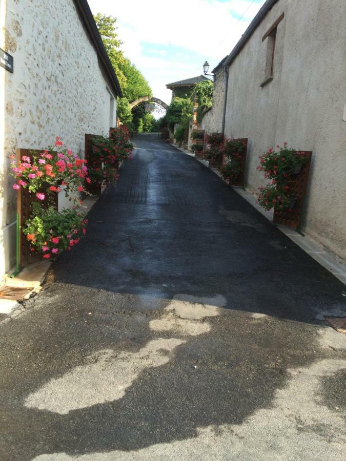 Chambres D'Hotes Karine Smej Châtillon-sur-Marne Esterno foto