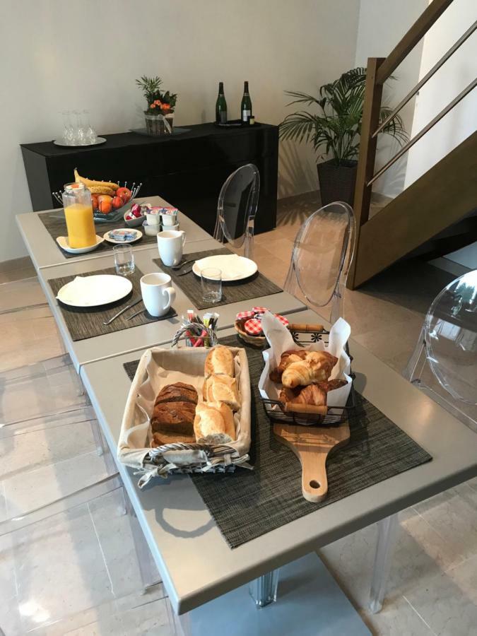 Chambres D'Hotes Karine Smej Châtillon-sur-Marne Esterno foto